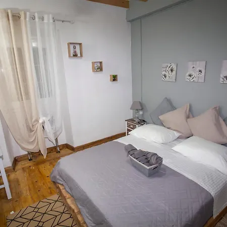 Archontissa Sea View House * Mesongí